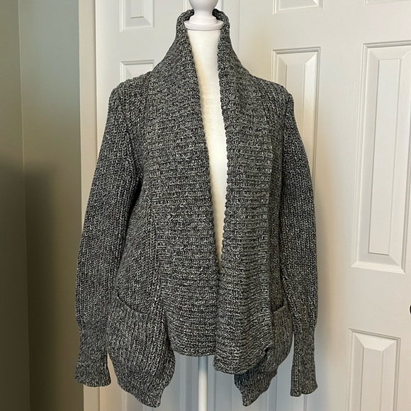 J. Crew Chunky Knit Cardigan - Picture 1 of 7